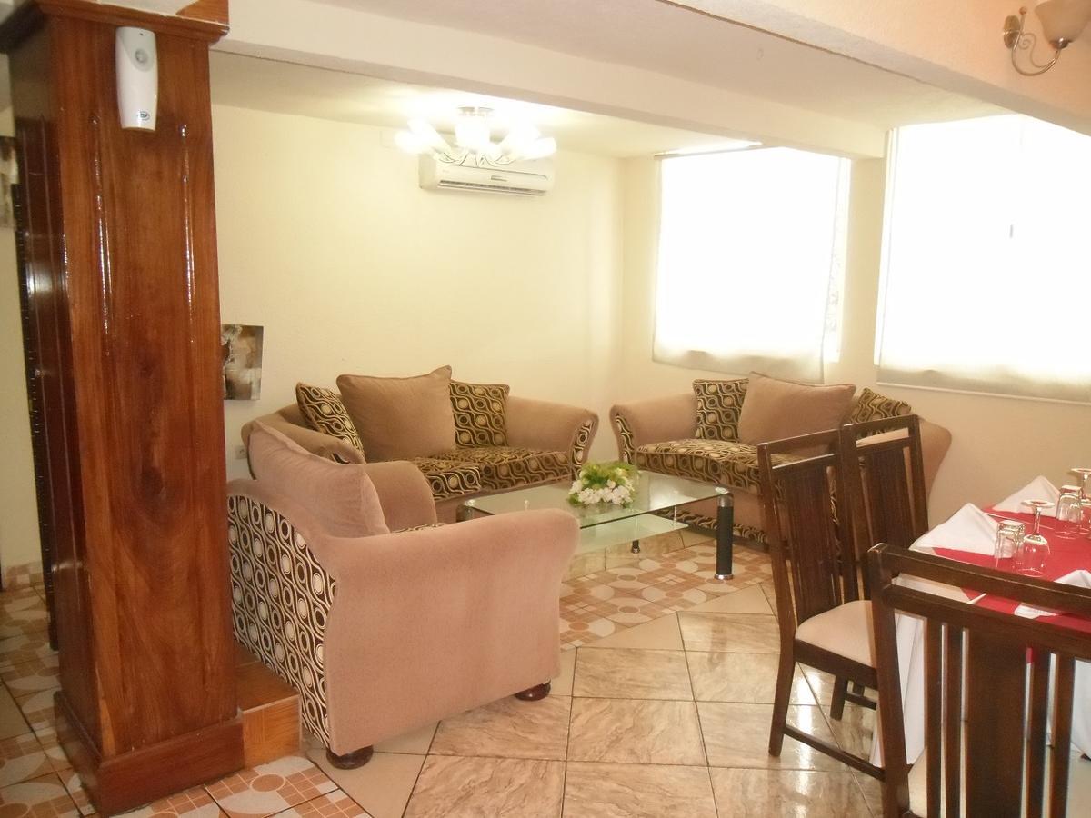 Hotel Vivi Palace Matadi Экстерьер фото