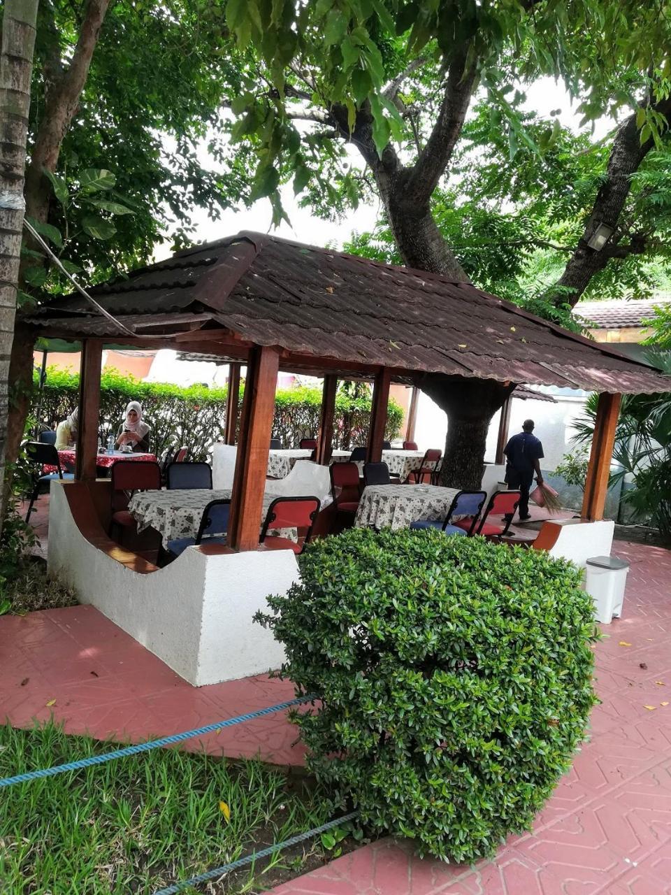 Hotel Vivi Palace Matadi Экстерьер фото
