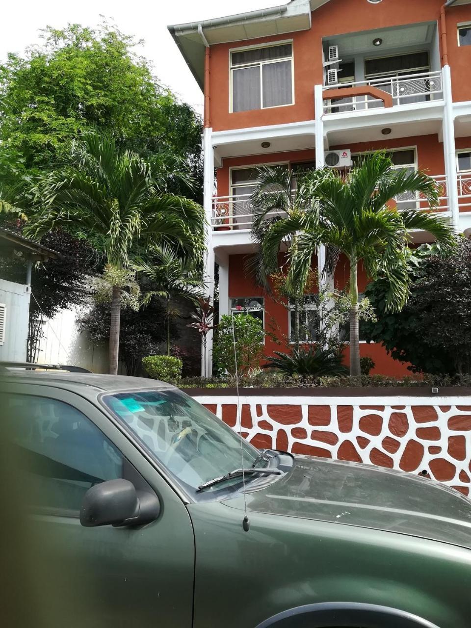 Hotel Vivi Palace Matadi Экстерьер фото